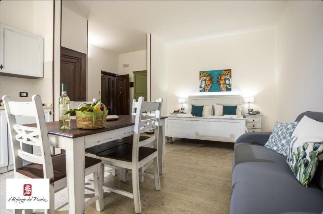 Il Rifugio Del Pirata Apartment Trapani Bagian luar foto