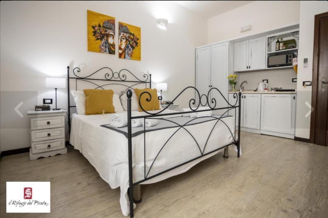 Il Rifugio Del Pirata Apartment Trapani Bagian luar foto